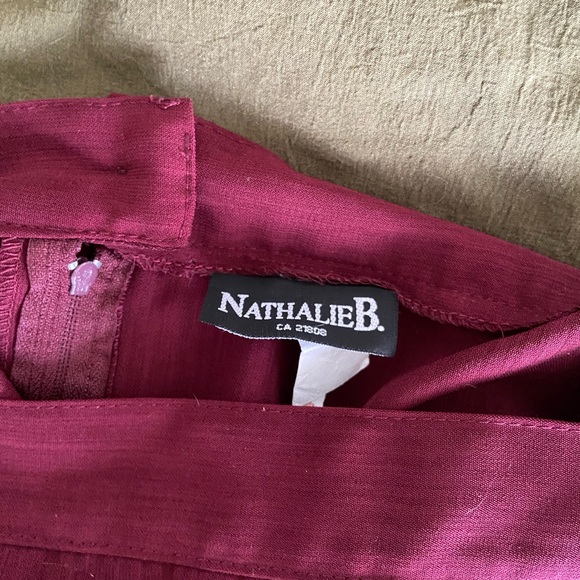 Long burgundy skirt - Picture 3 of 4